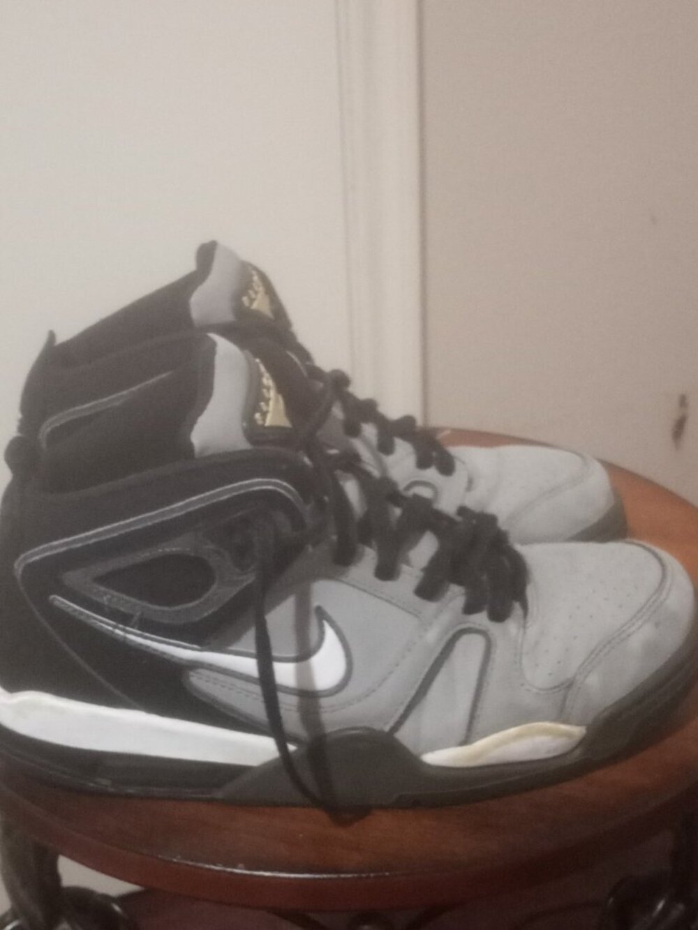Nike Mens Air Flight Falcon 397204-022 Gray Basketball Shoes Sneakers Size 8